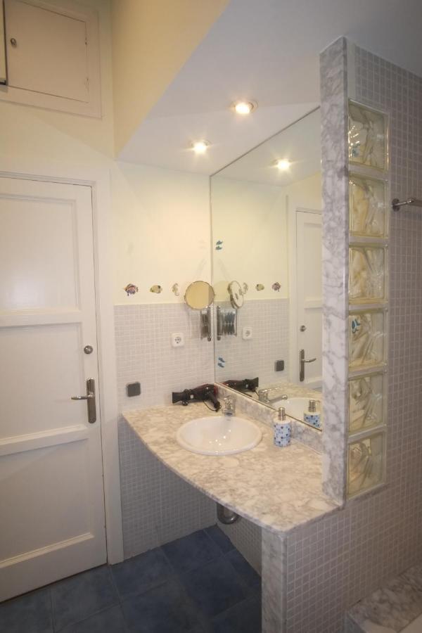 Lovely Apartment At Park Gueell Барселона Екстериор снимка